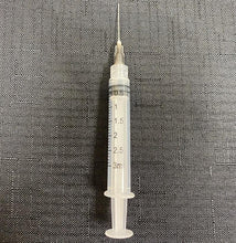 Load image into Gallery viewer, 3ml Syringe with 21 Gauge Needle (10ct) - Canine P4