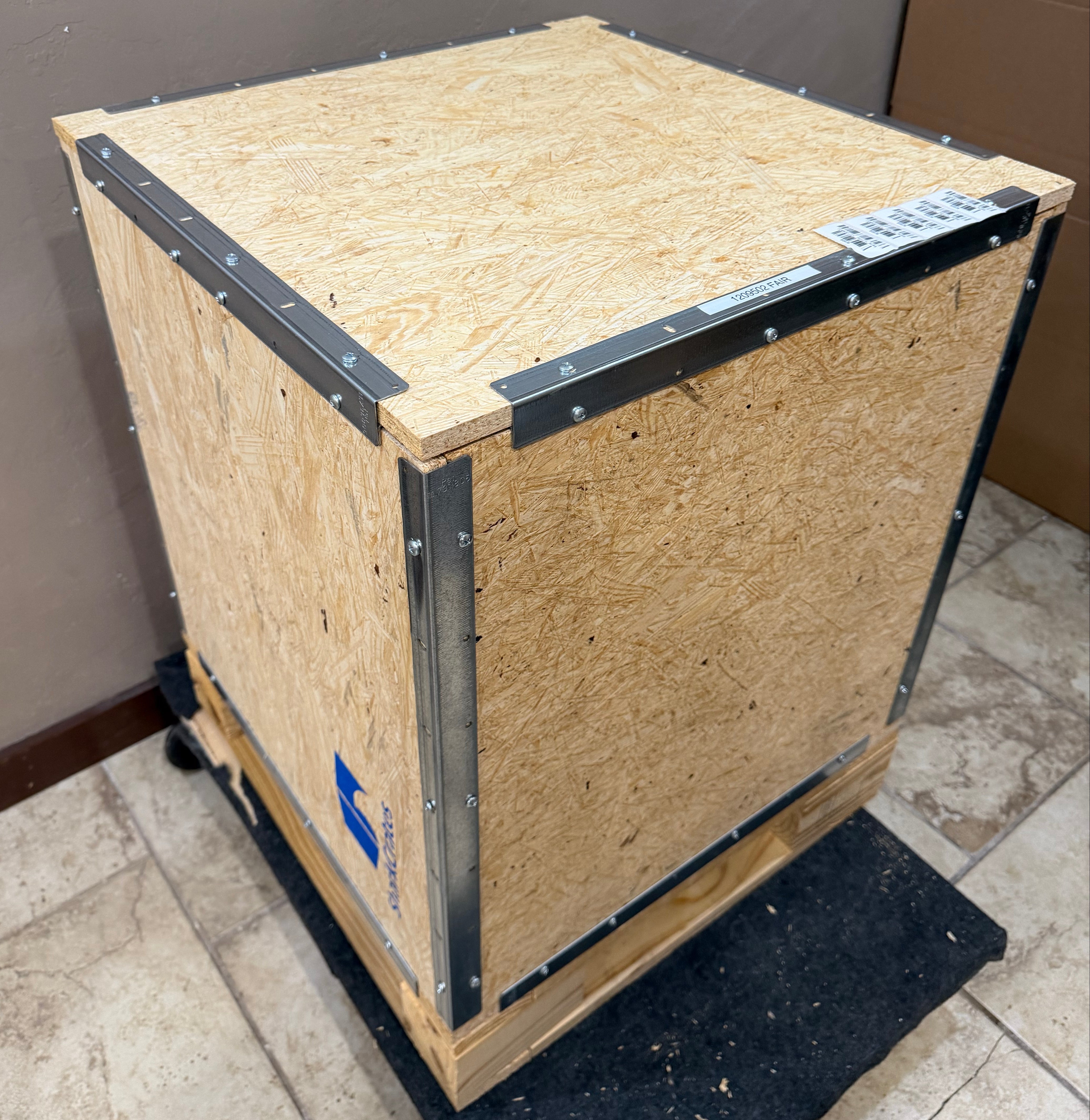 Mini Vidas Refurbished shipping crate